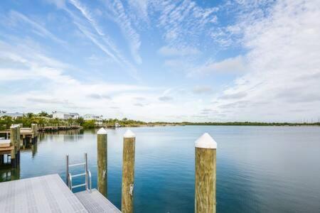 Capmar House -Huge Home & Pool Stock Island Exterior foto